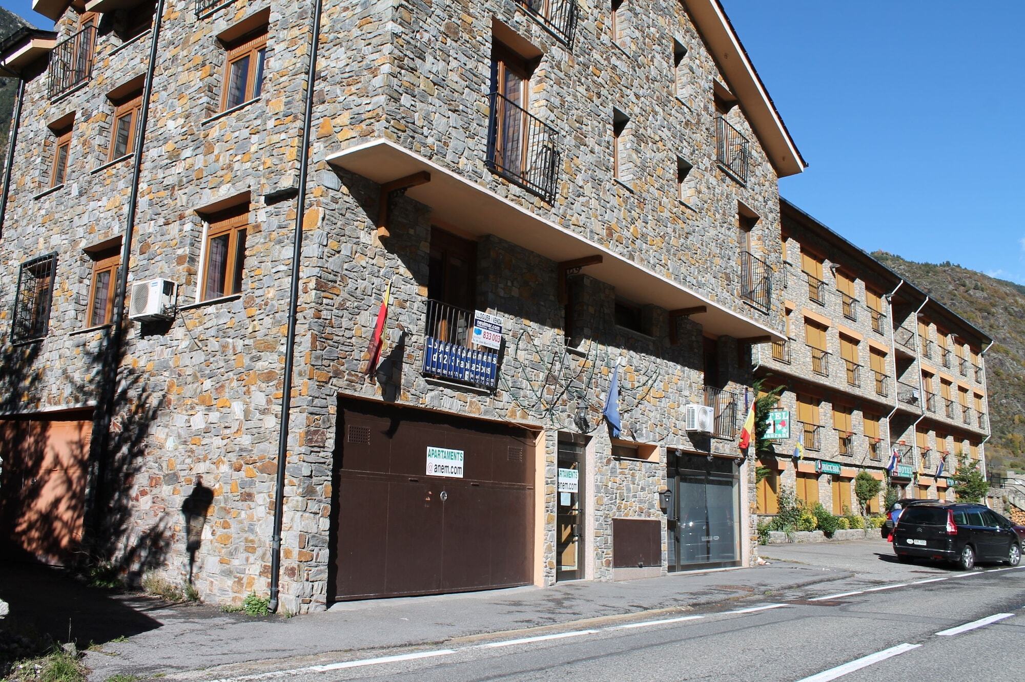 Apartamentos Anem 3000 Arans Εξωτερικό φωτογραφία